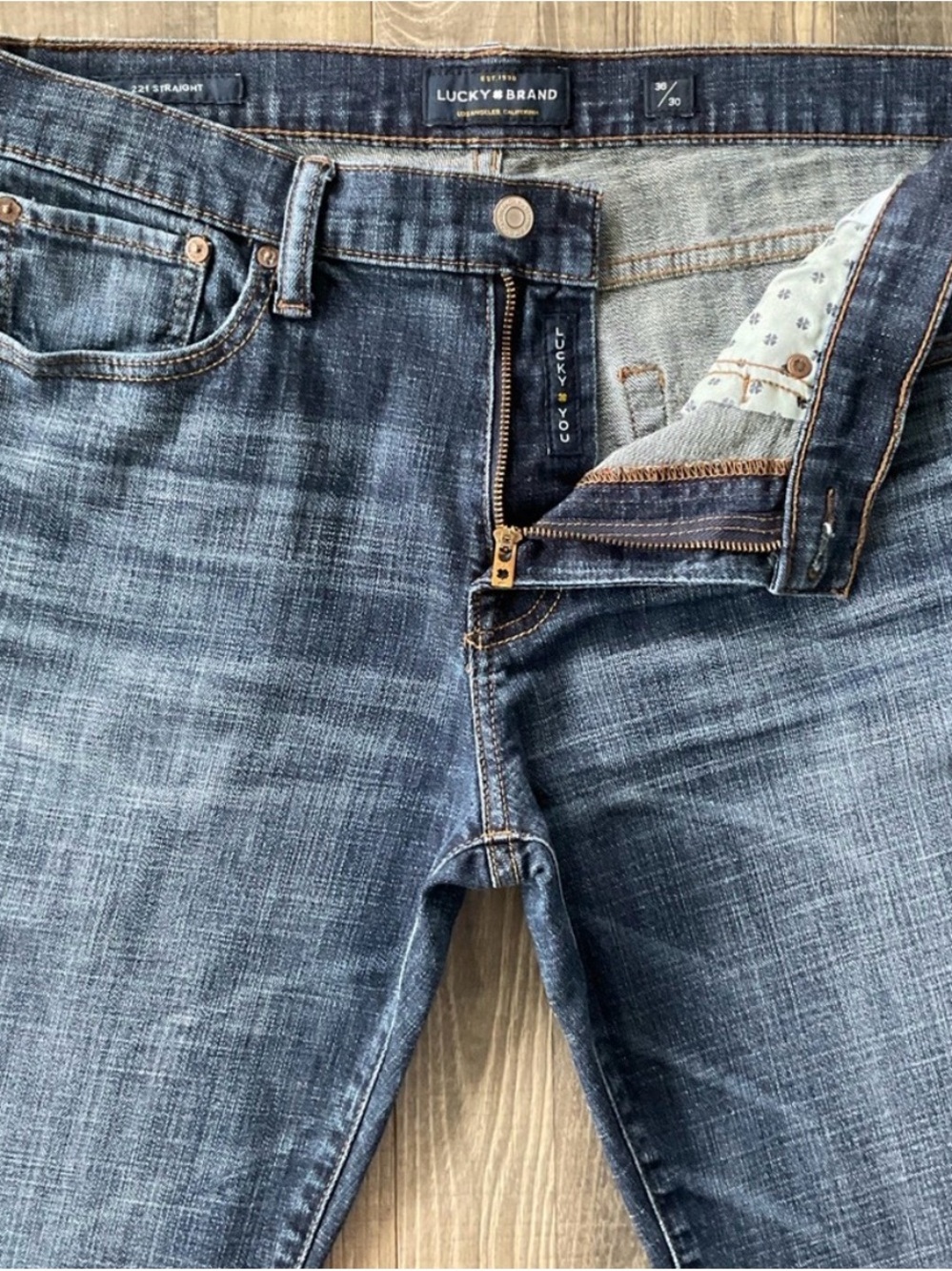 Lucky Brand Blue Straight Leg 221 Jeans style 7MP10224